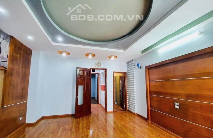 Vip Nhà Tây Hồ 52 m oto kinh doanh đỗ ngày đêm. Chỉ nhỉnh 12 tỷ có ngay nhà 5 tầng mới.